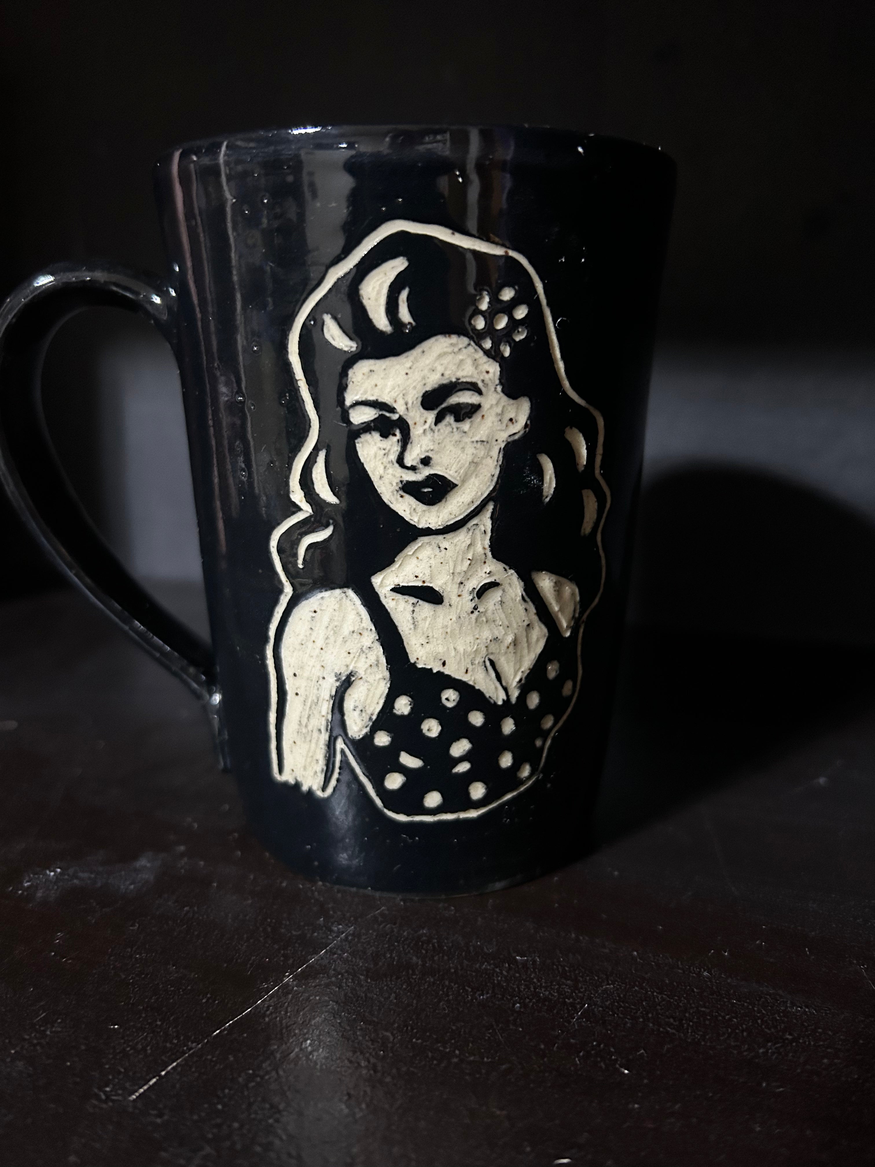 Pin up Mug