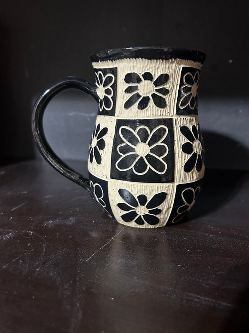 Geometric Daisy Mug